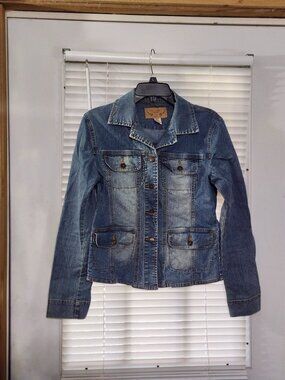 womans jean jacket size small